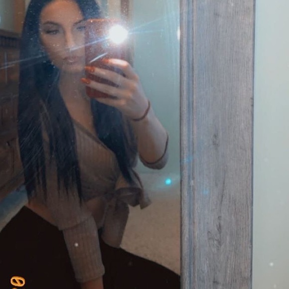 Meet your Posher, Bree - Picture 3 of 7